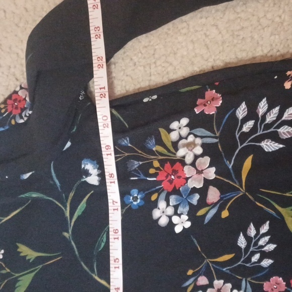 Stradivarius 3/4 Sleeve Button Up Top - Picture 5 of 15